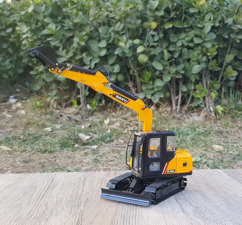 Model Kit Excavator - 1:35 sany SY75C-9 escavadeira simulada liga