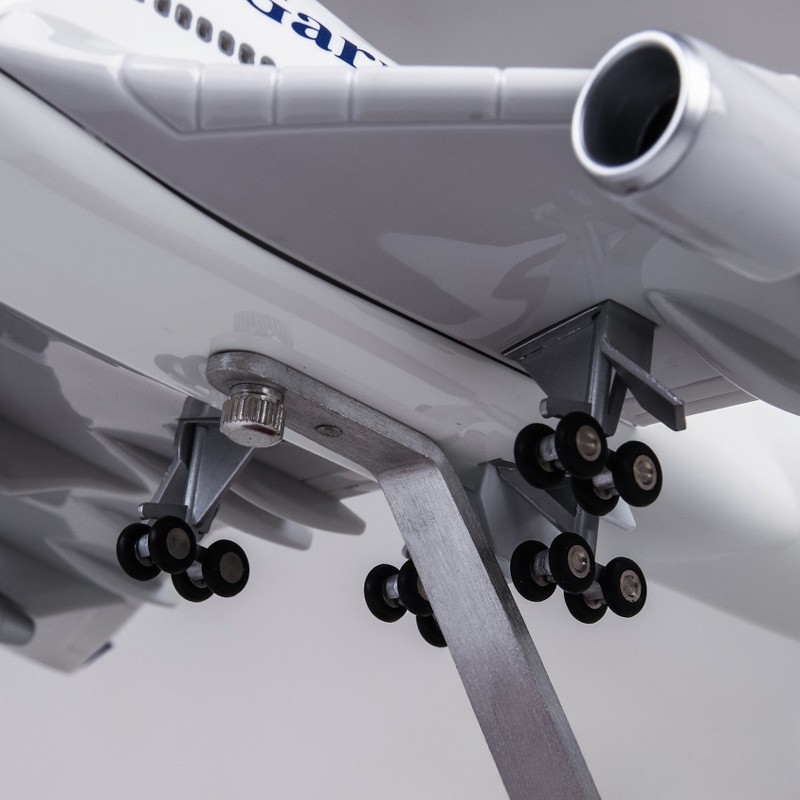 Modelo de Avião Garuda Indones - Model Kit Indonesia avaliação e preço