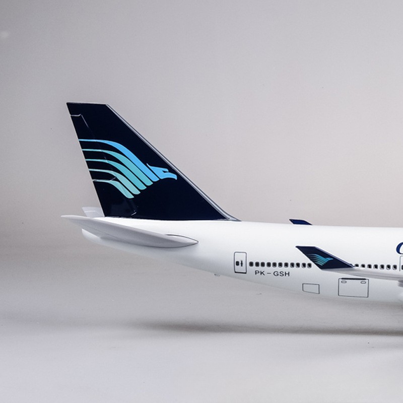 Modelo de Avião Garuda Indones - Model Kit Indonesia avaliação e preço