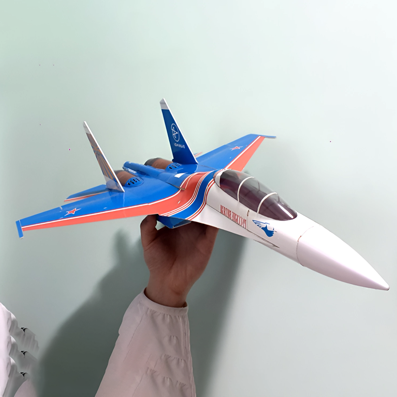 Avião de Combate RC Su-27 com  - Model Kit Expert avaliação e preço