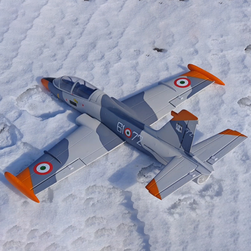 Modelo de aeronave de controle - Model Kit Expert avaliação e preço